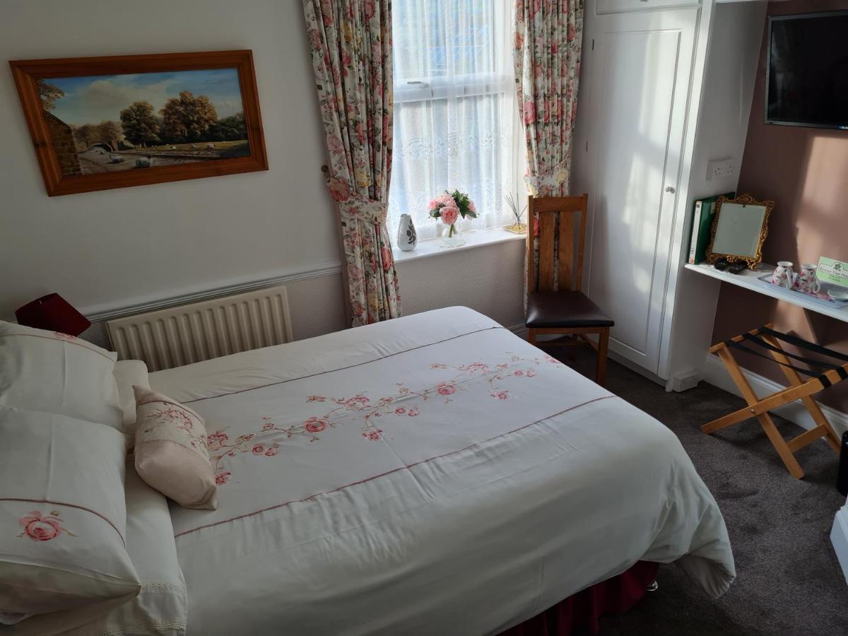 Rowan Tree House B&B Sleights Bagian luar foto
