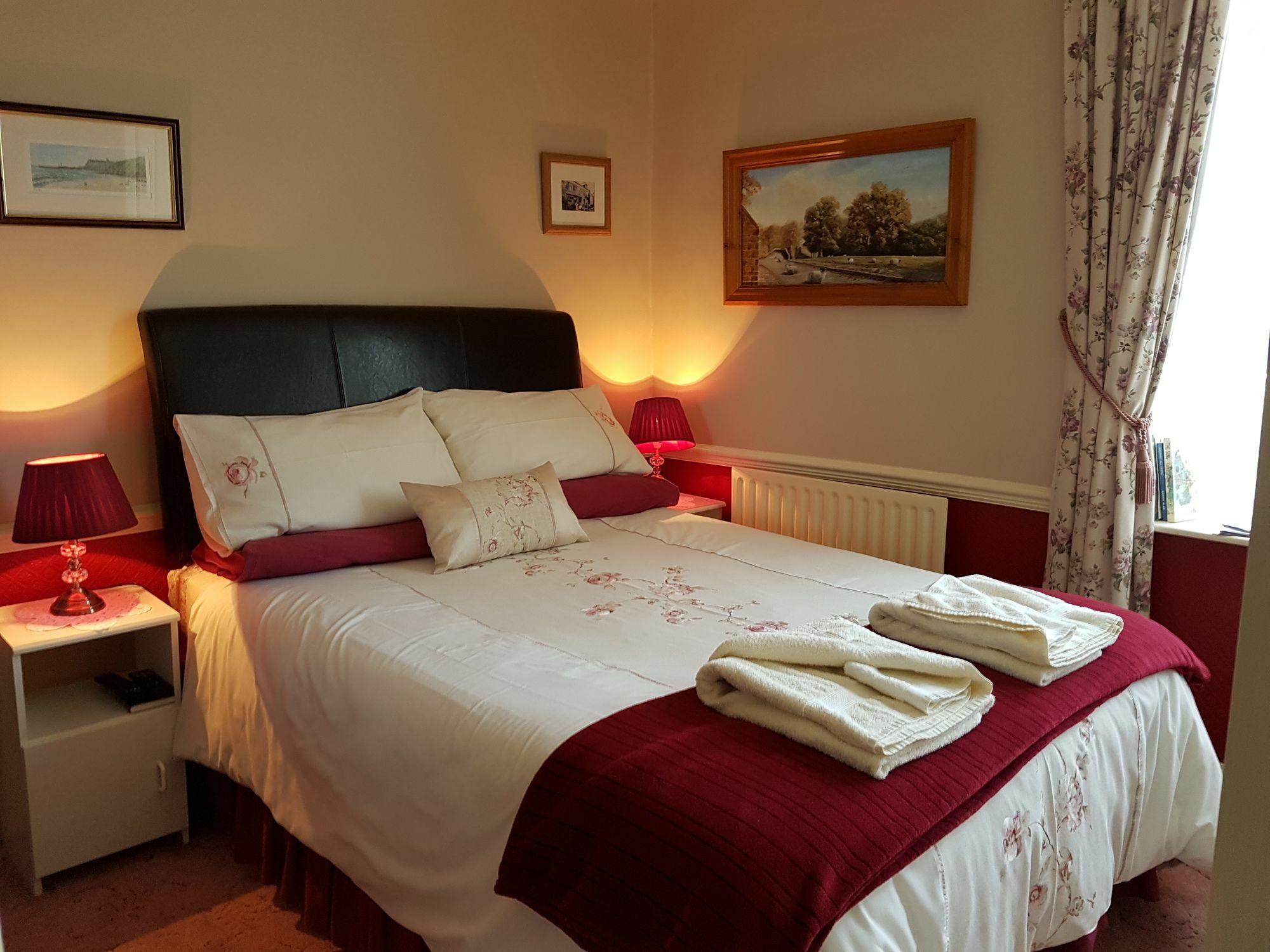Rowan Tree House B&B Sleights Bagian luar foto